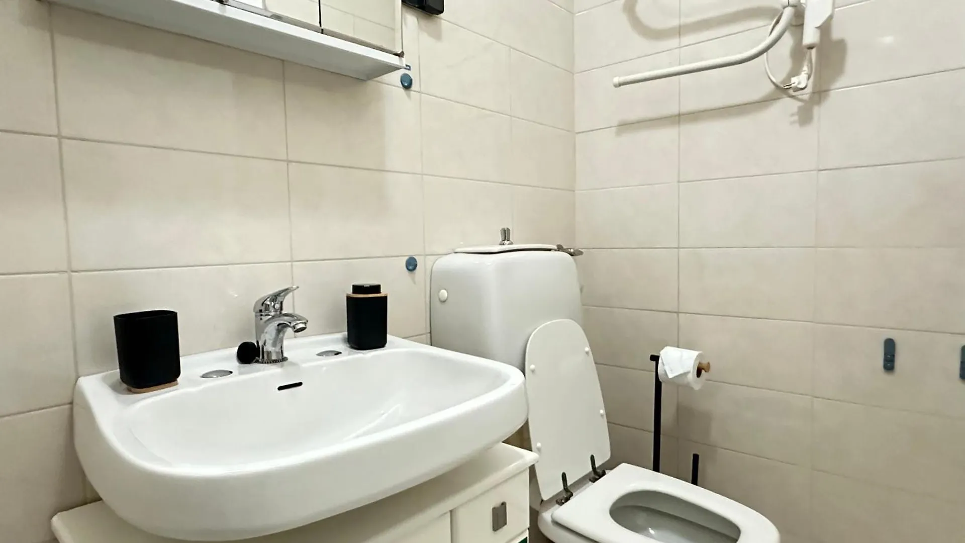 Apartamento T2 Perto Praia Da Rocha Portimao Portugal